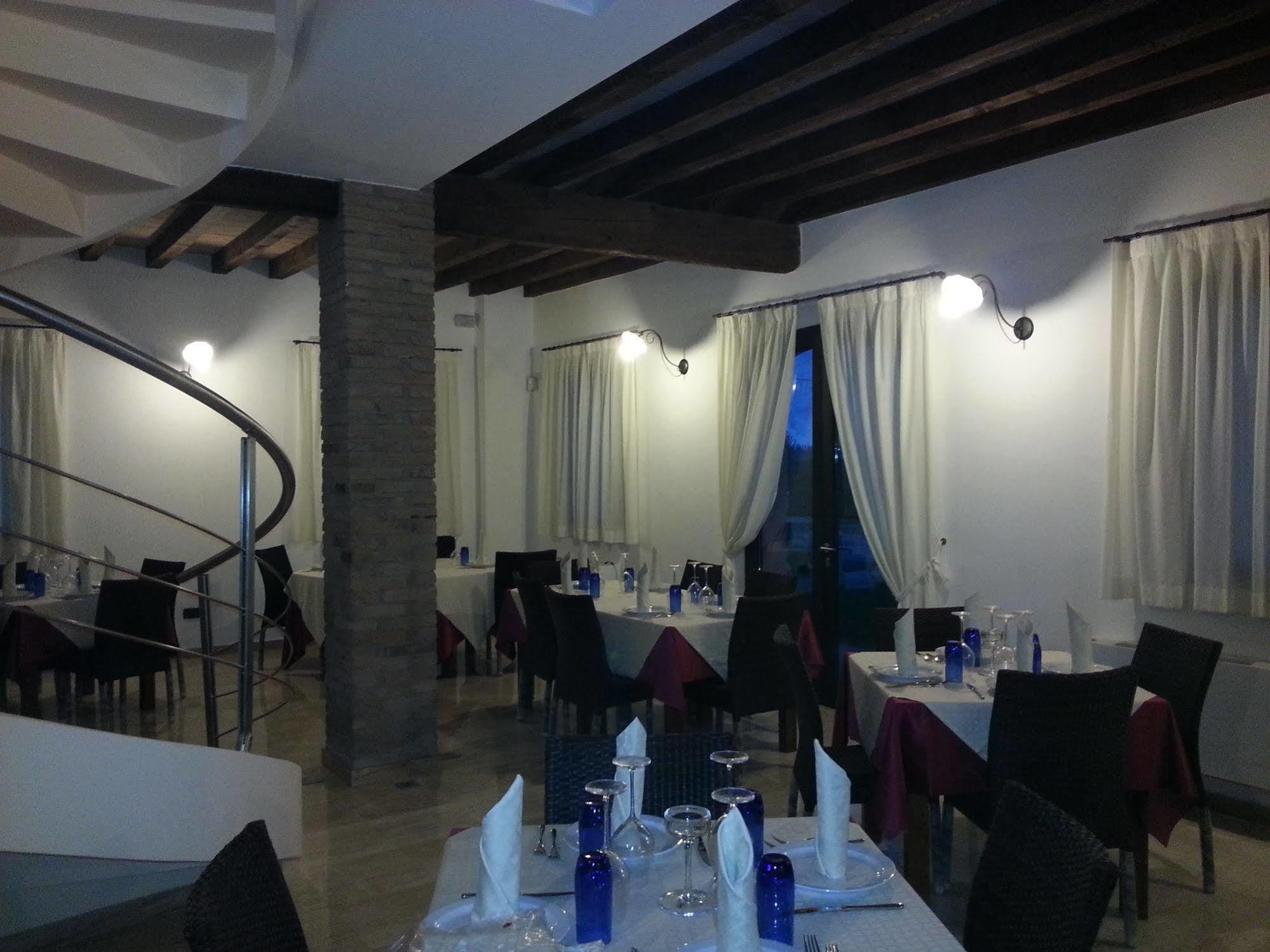 Hotel Hyknusa 레조넬에밀리아 외부 사진